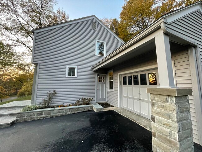 Photo - 206 Eastwood Ave