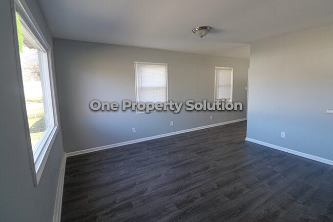 Photo - 3206 Kenwood St