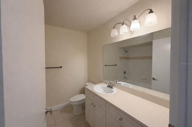 Photo - 1908 Lake Atriums Cir Unit 15