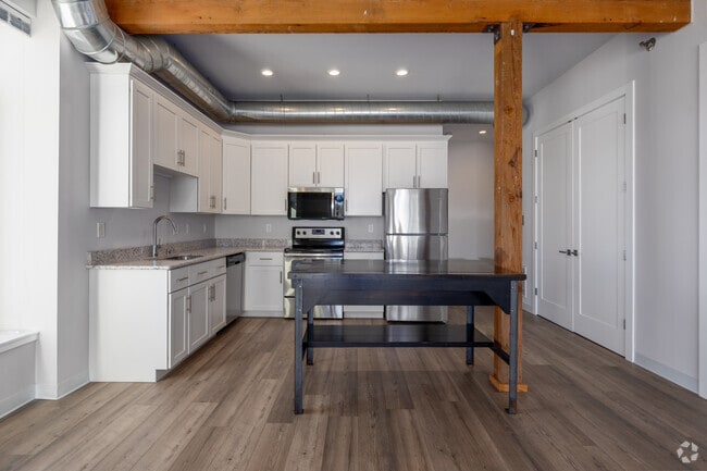 2BR, 2BA - 1,576SF - Kitchen