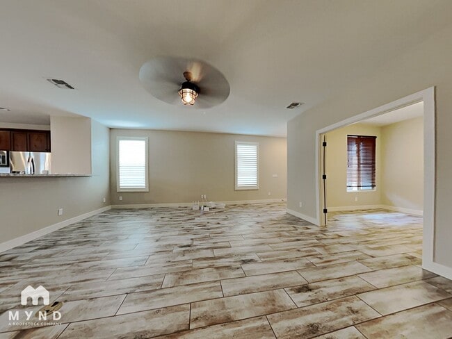 Photo - 2639 N Walker Way