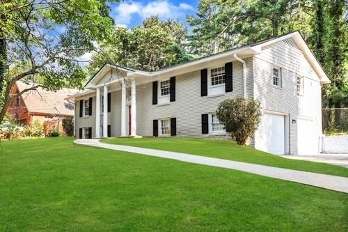 Photo - 2571 Lakeshore Dr