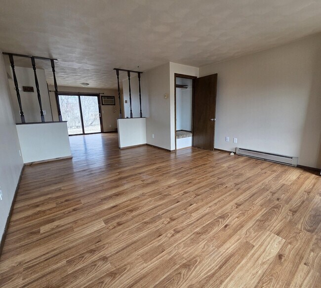 Photo - 1140-1142 W Weiland Ln