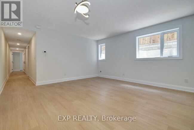 Photo - 533 Broadhead Ave