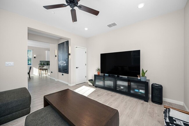 Photo - Beautiful 3 Bedroom Home with Updated Finishes & 2-Car Garage!