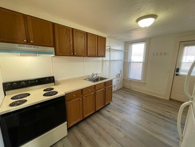 Photo - 633 S 16th St Unit 633