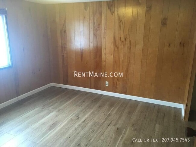 Photo - 715 College Ave