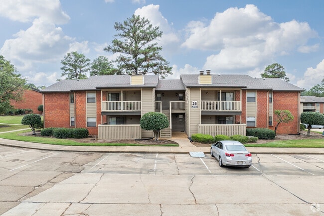 Mark Apts.