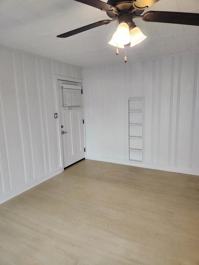 151 S Green St Unit 4