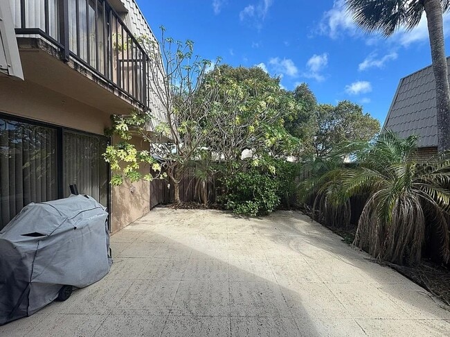 Photo - 6222 62nd Way