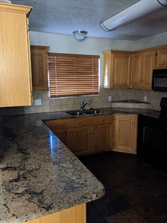 Photo - 3-Bed Townhouse in Saint George with Spacious 1400 Sq Ft Layout " Unit 29