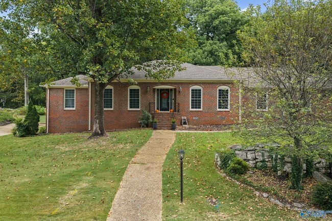 820 Tannahill Dr SE