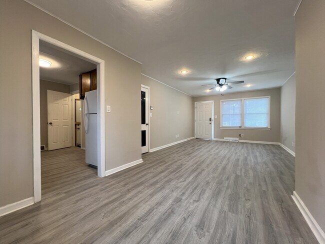 Photo - 1323 Fairmount St