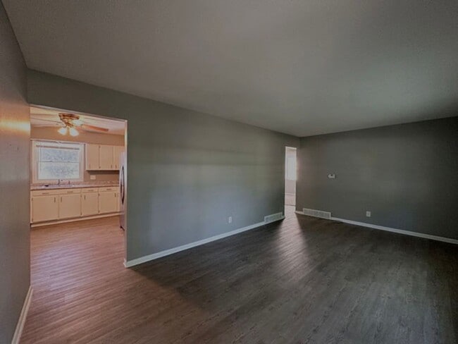 Photo - ESTABLISHED NEIGHBORHOOD!!  4 Bedroom, 2 Bath Home in Ankeny