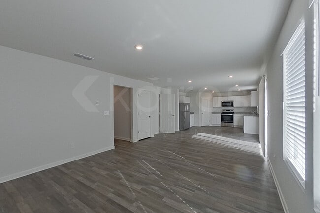 Photo - 195 Price Ml Trl