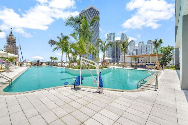 Photo - 601 NE 1st Ave Unit SI ID1227494P