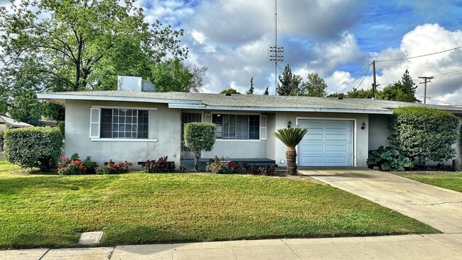 Photo - 766-767 Watson St and Tulare Ave Duplex Unidad 341 W. Tulare Ave.
