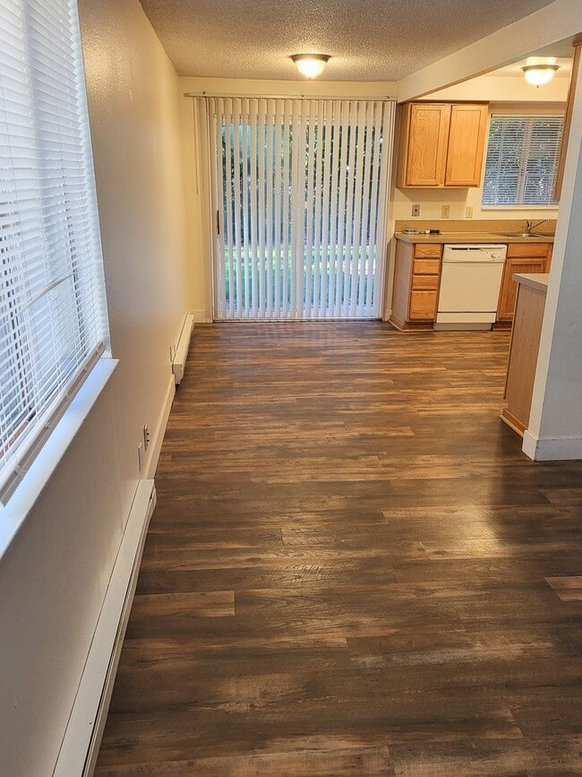 Photo - 4483-4485-4485 Campbell Dr SE Unidad 4483