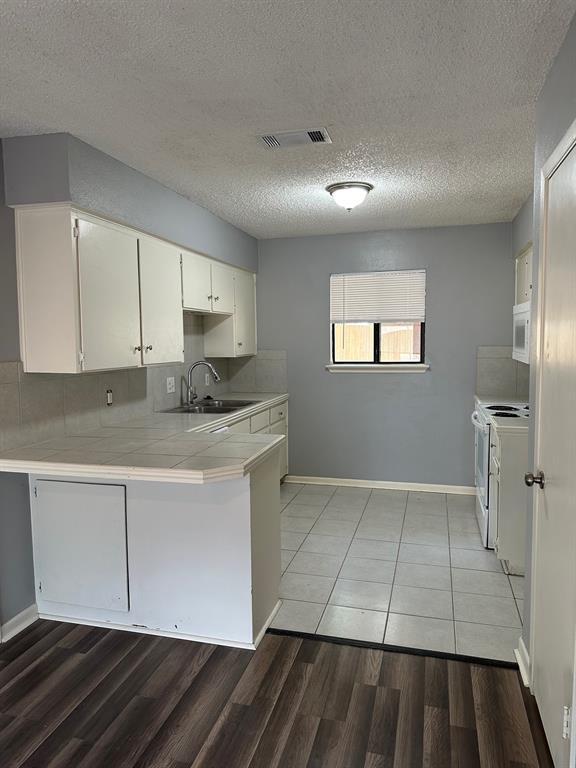 Photo - 1614 Plateau Ridge