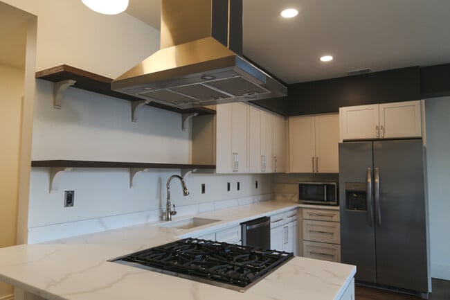 Photo - 121 Michigan Ave W Unit 121 D