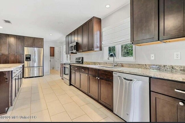 Photo - 223 Woodbine Dr
