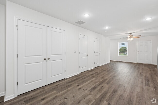 2BR, 2.5BA - 1,022SF - Kitchen/Living Room - Villages at Ram