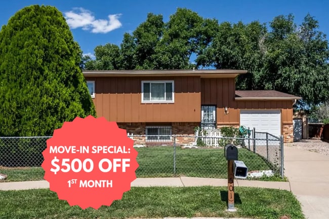 Building Photo - 501 Corte Sol