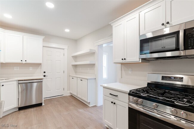 Photo - 1464 E 123rd St