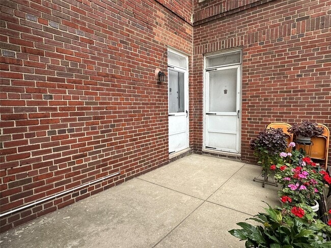 Building Photo - 84-49 168th St Unit 1NA Rental