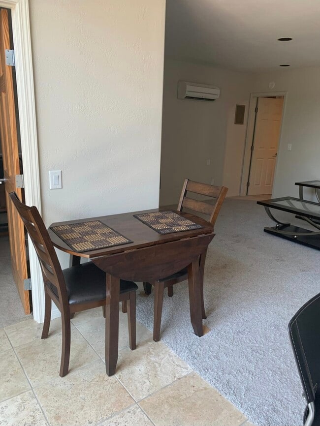 Building Photo - 6685 Murray Park Dr Unit Del Cerro