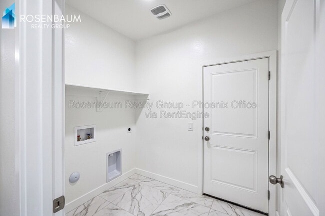 10919 W Carmelita Cir