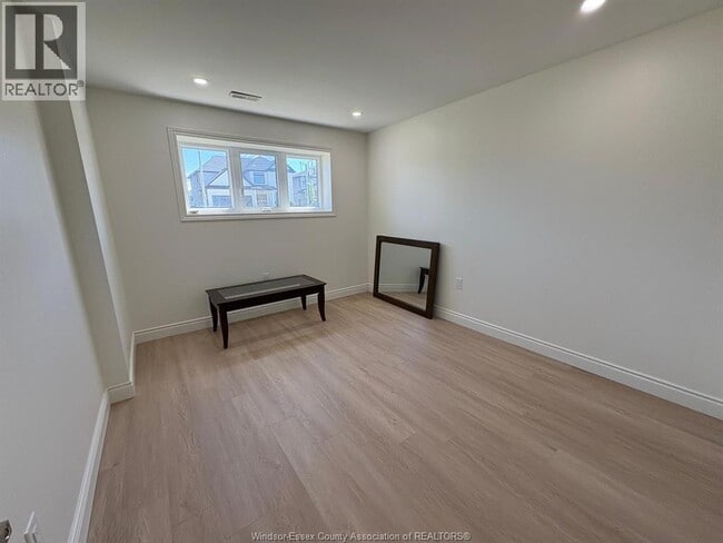Photo - 407 Thompson Ave Unit 2