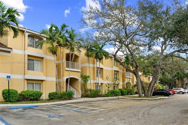 Photo - 2445 NW 33rd St Unit 1416