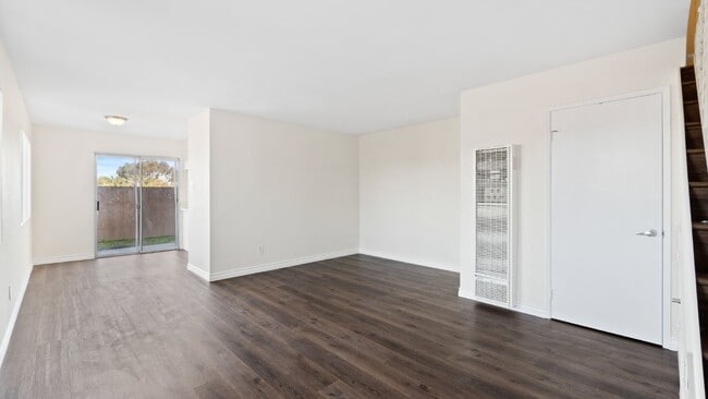 Photo - Chula Vista - Two Weeks FREE Renovated 2 bed /1.5 bath Two-Story Townhome w/ Private Yard Unit #3