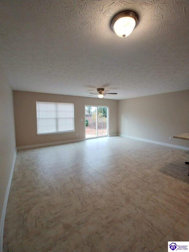 Photo - 604 Moscato Cir