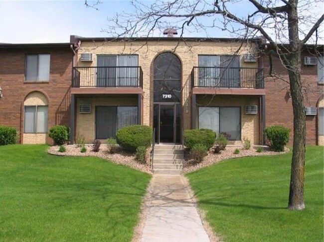 Photo - 7310 York Ave S Condo Unit 4-211