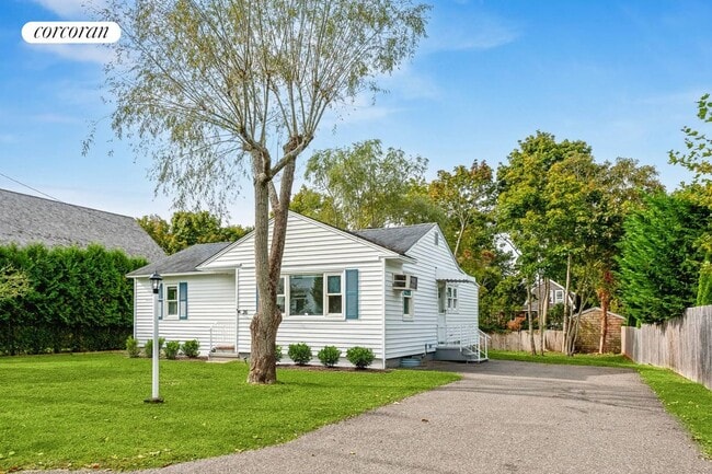 Photo - 26 Meadowlark Ln