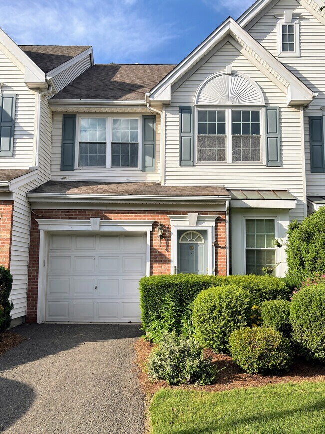 Apartments for Rent Near Seton Hall University Student Housing