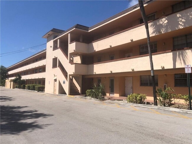 Building Photo - 4500 N Federal Hwy Unit 356G