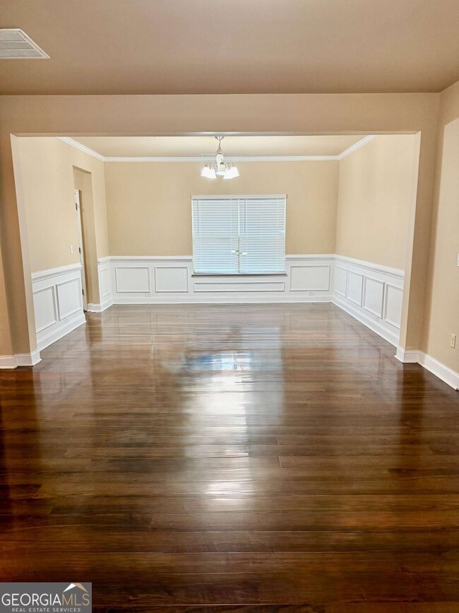 Photo - 1985 Boatswain Dr