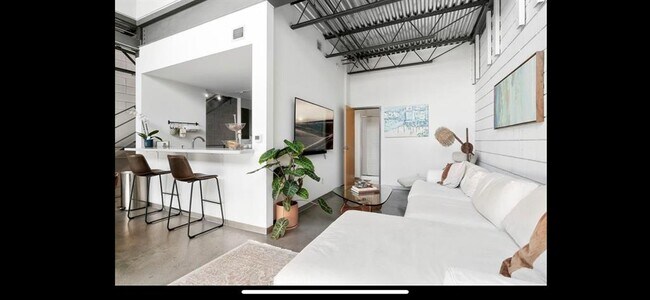 Photo - 4801 S Congress Ave Unit F4