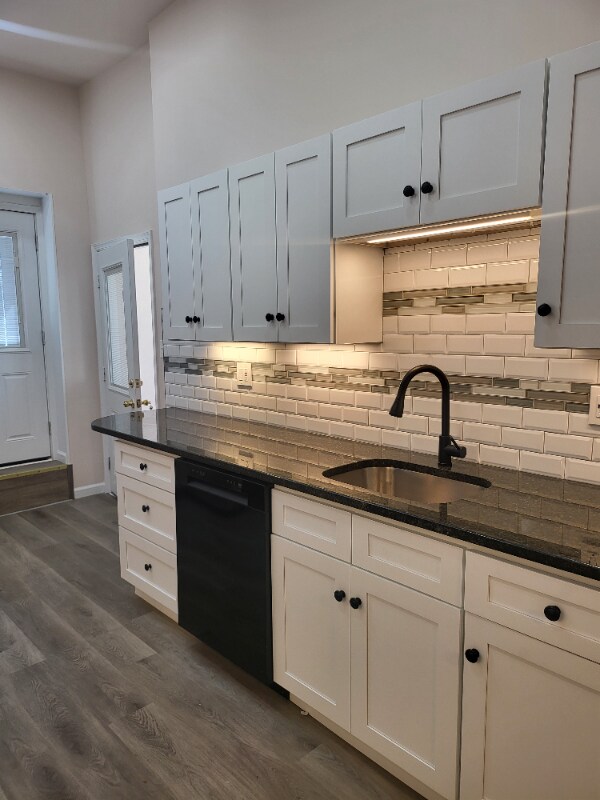 Photo - 240 Plymouth Ave Unidad A 3rd fl