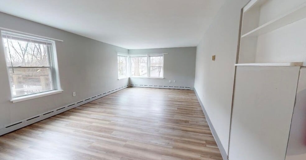 1bed 1bath living room