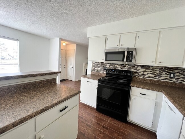 Building Photo - 11506 Meadow Pines Ct Unit A