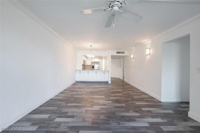 Building Photo - 1087 Forest Lakes Dr Unit 1-306