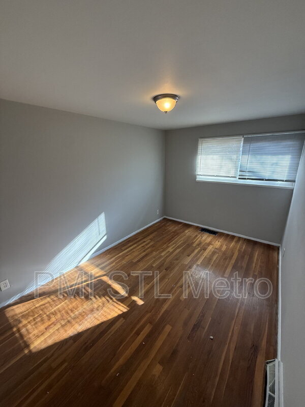 Photo - 1729 Keelen Dr