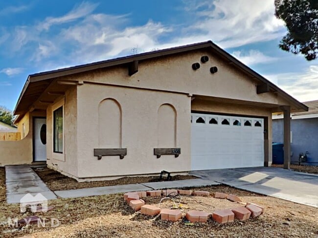 Photo - 1368 S Christy Ln Casa