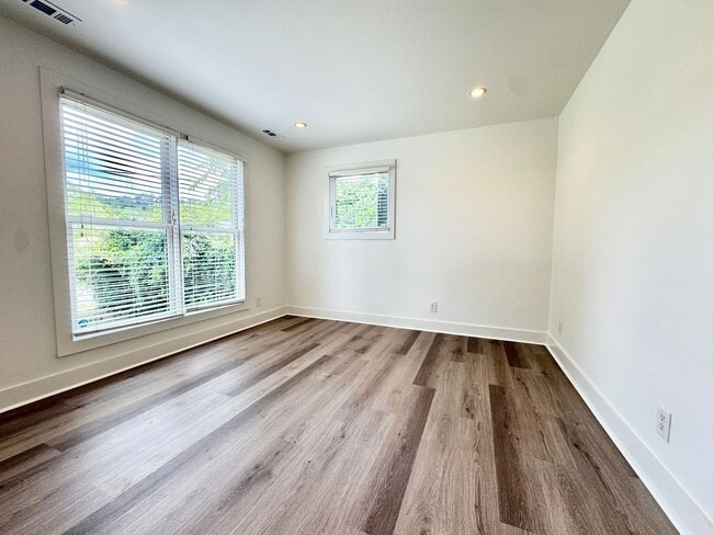 Photo - 3 Bed, 2.5 Bath Home w/ 2 Vehicle Carport and Fenced Backyard