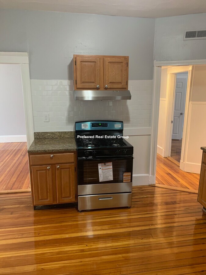 Photo - 52 Stonehurst St Unit 2