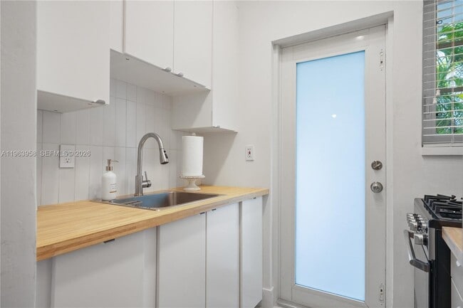 Photo - 750 Española Wy Unit 6